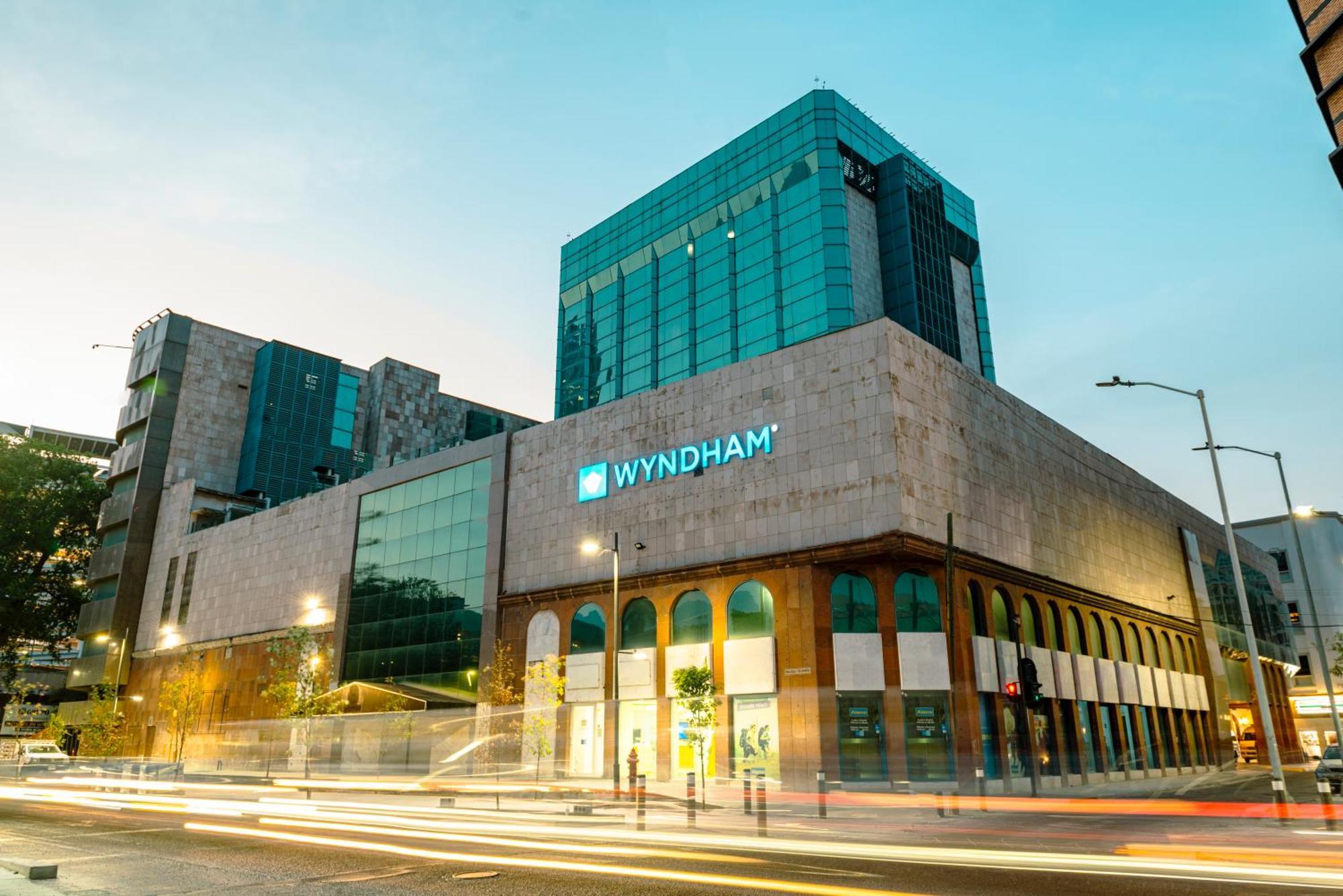 Wyndham Monterrey Ambassador Centro Hotel Екстериор снимка
