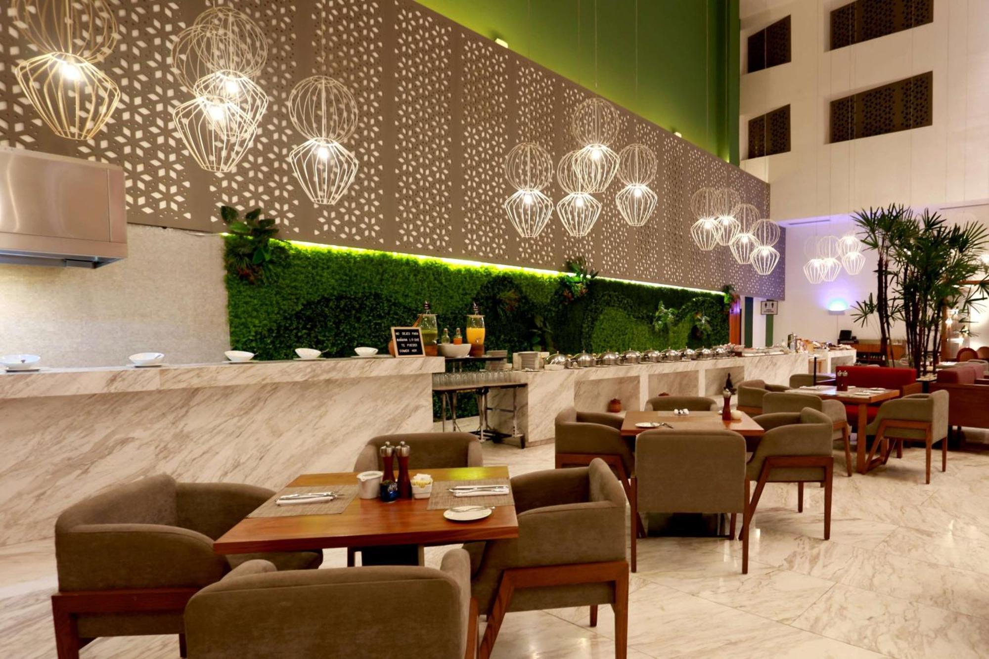 Wyndham Monterrey Ambassador Centro Hotel Екстериор снимка